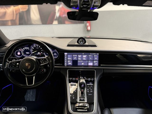 Porsche Panamera 4 E-Hybrid Platinum Edition - 14