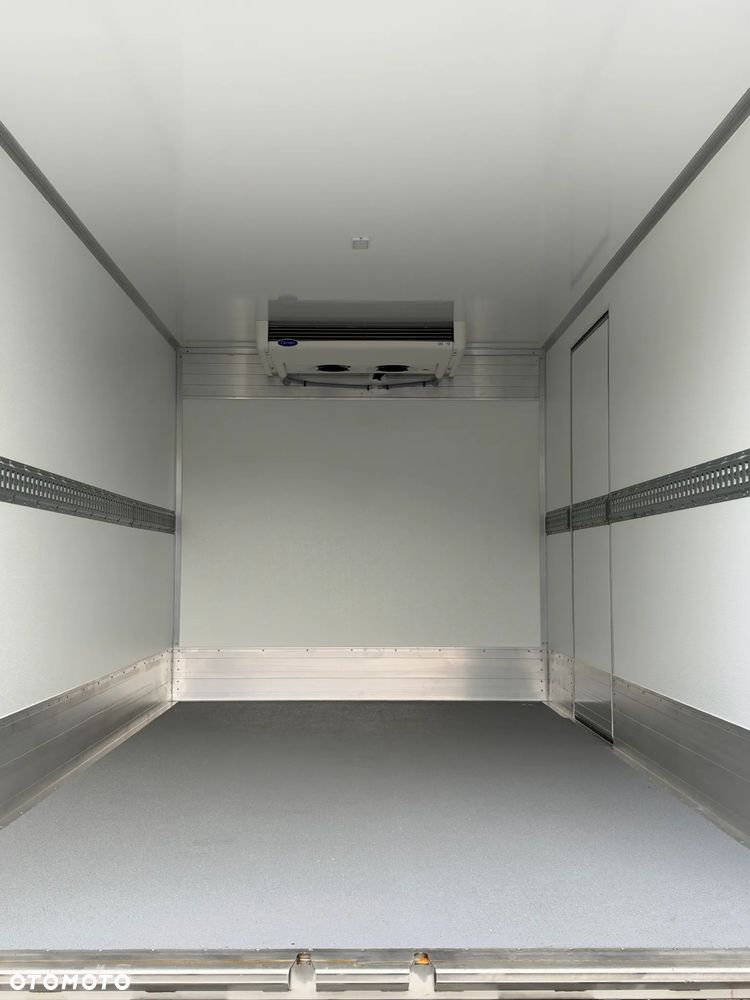 Mercedes-Benz Sprinter - 39