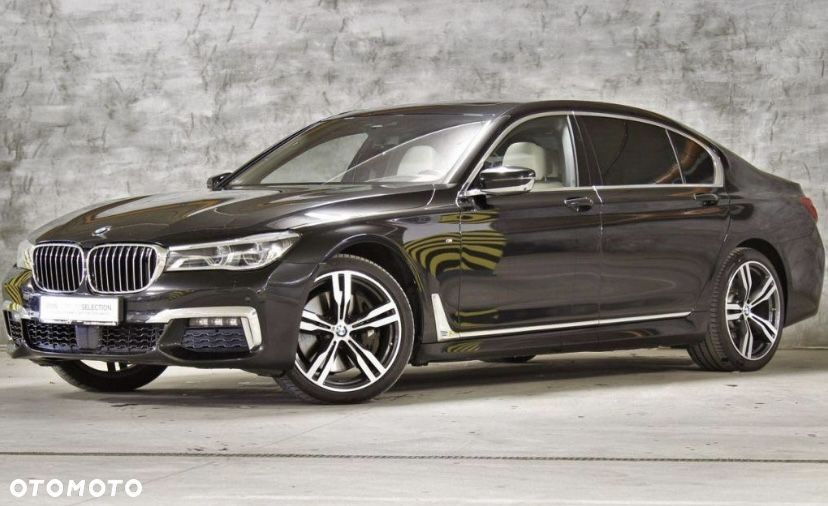 BMW Seria 7 750Li xDrive - 2