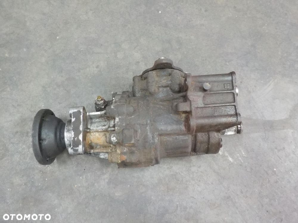 VW T4 2.4D 2.5E SYNCRO REDUKTOR PRZYSTAWKA SKRZYNI - 2