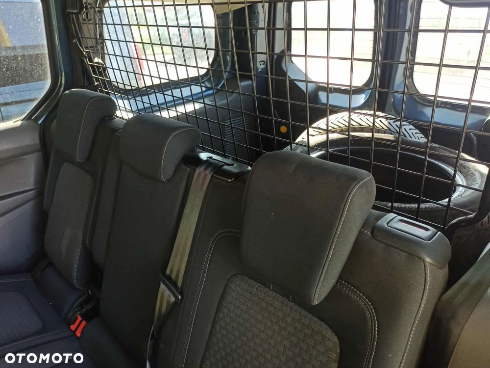 Ford Transit Connect - 3