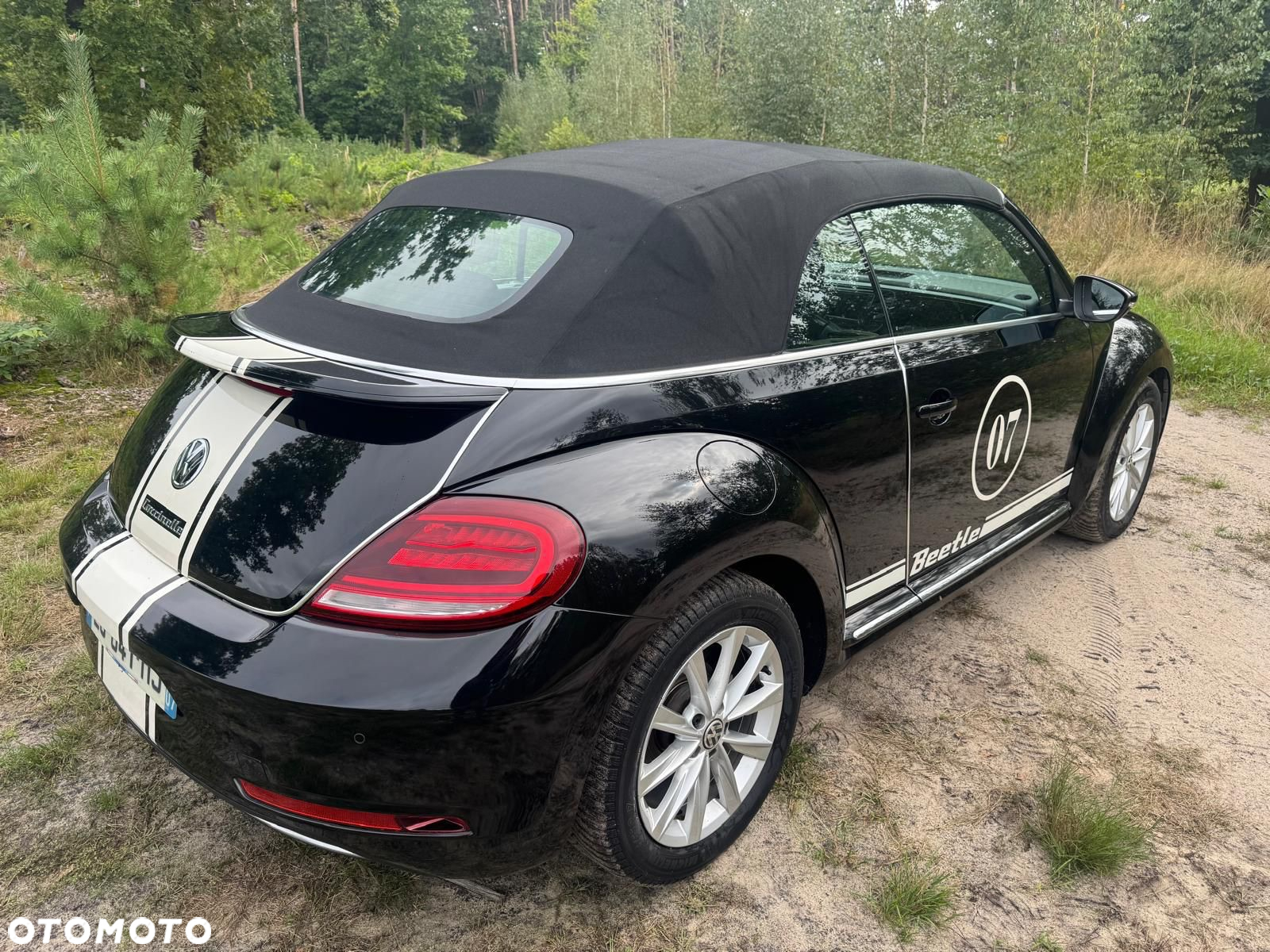 Volkswagen Beetle The Cabriolet 2.0 TDI BlueMotion Technology Design - 11