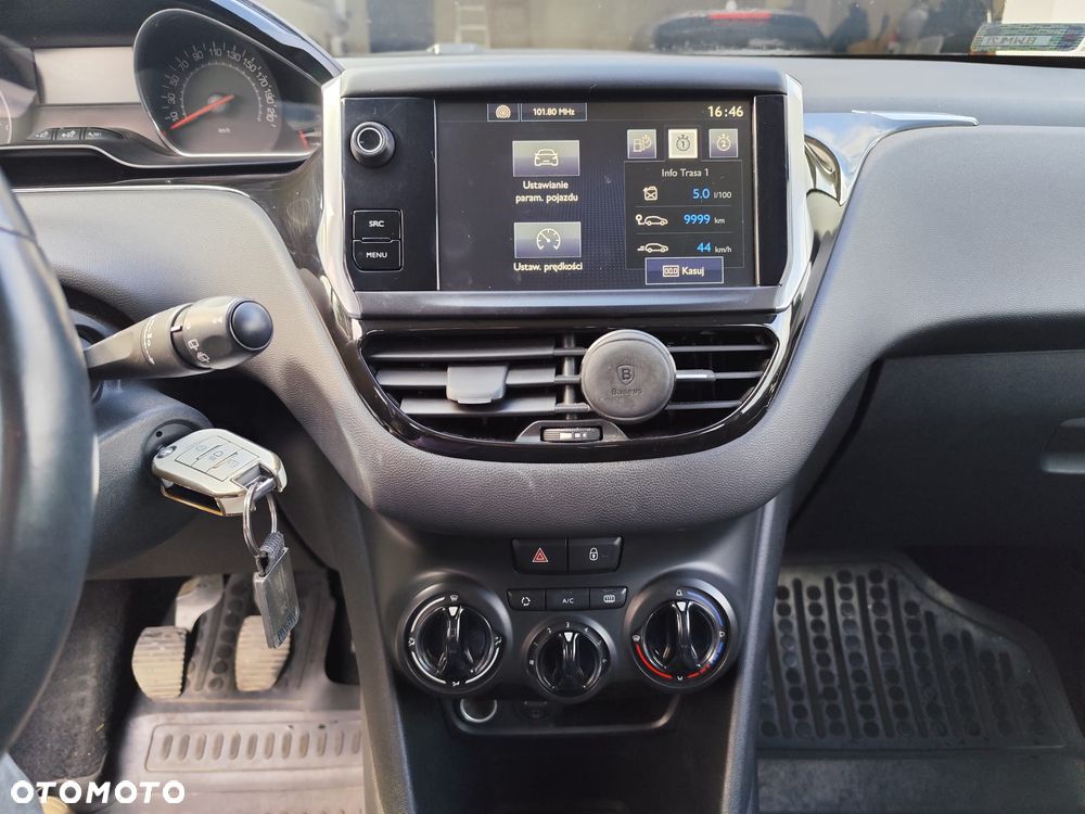 Peugeot 208 1.4 HDi Active - 9