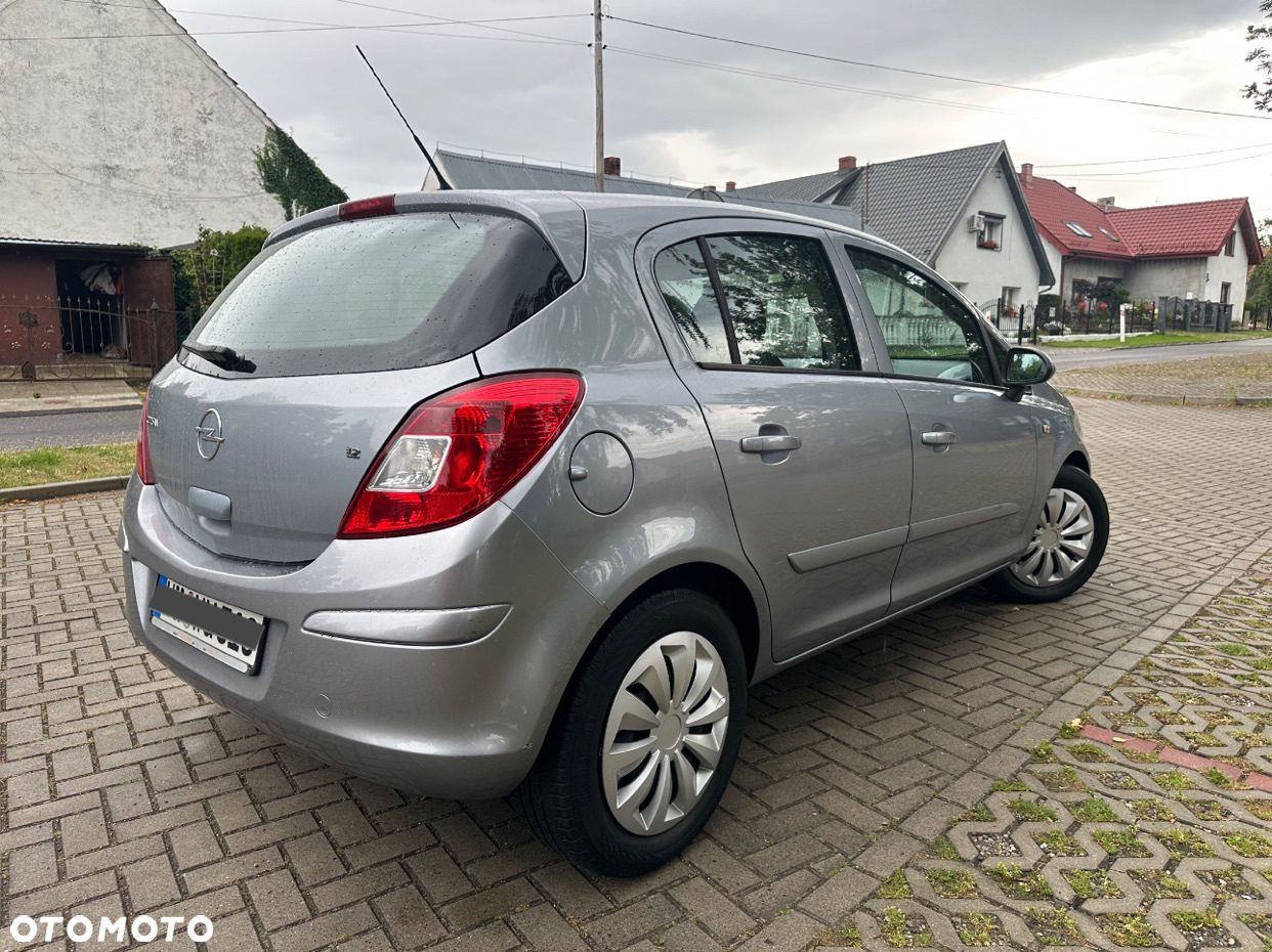 Opel Corsa 1.2 16V Enjoy - 3