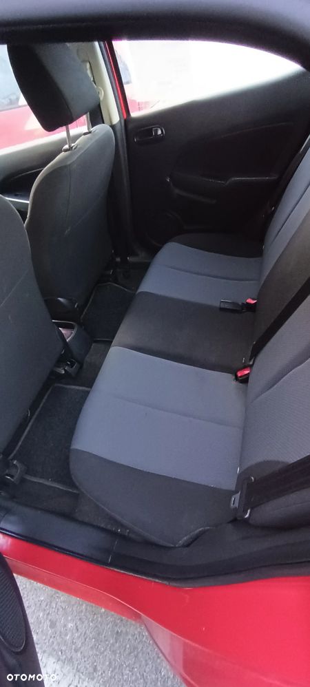 Mazda 2 - 6