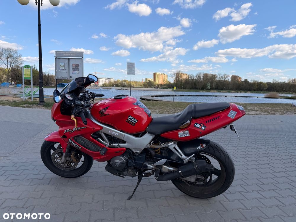 Honda VTR - 3