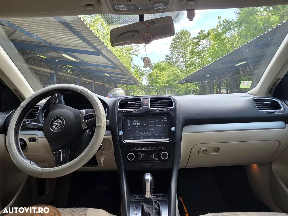 VOLKSWAGEN Golf 2011 — imagine 7