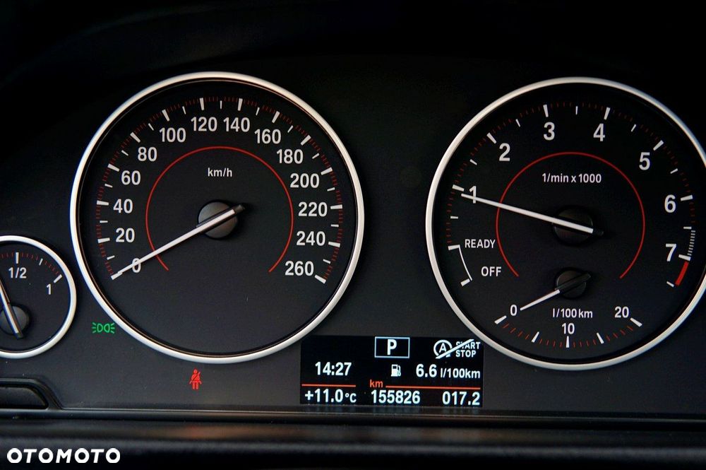 BMW Seria 3 318i Sport Line - 19