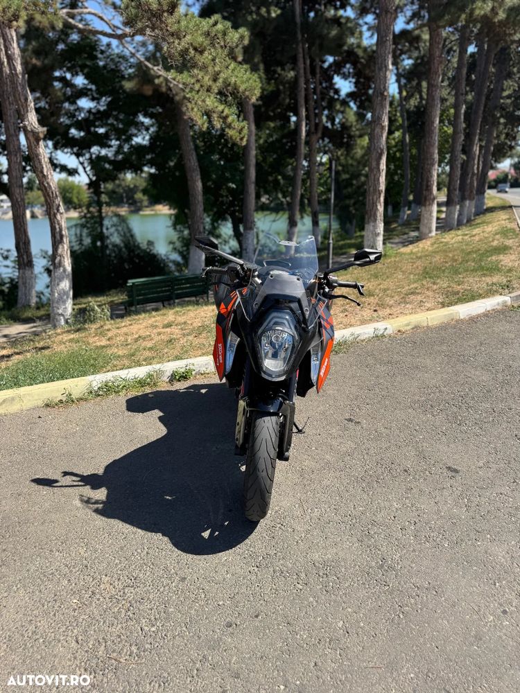 KTM 1290 Super Duke GT - 3