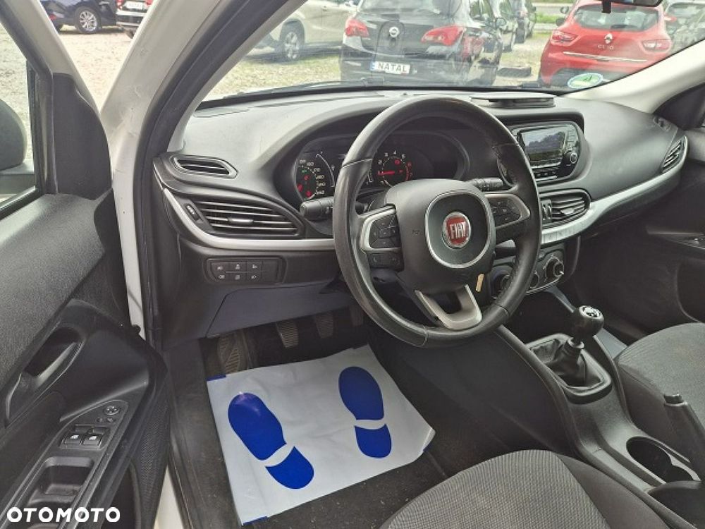 Fiat Tipo - 18