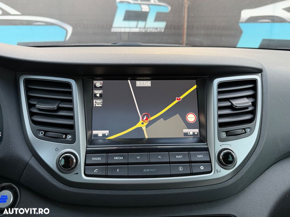 Hyundai Tucson 2.0 CRDI 4WD 6AT Style - 21