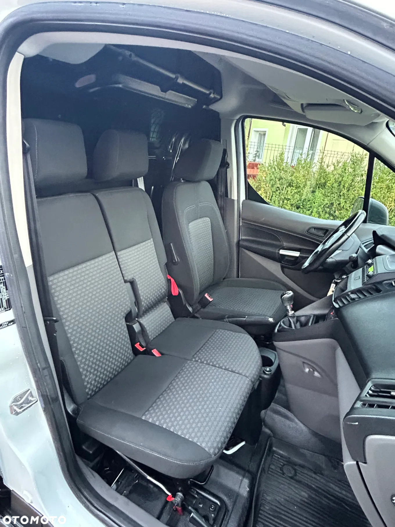 Ford Transit Connect - 9