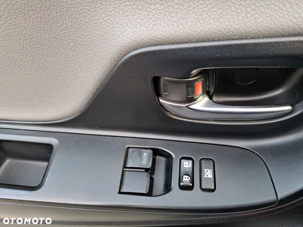 Toyota Yaris 1.0 Premium EU6 - 15