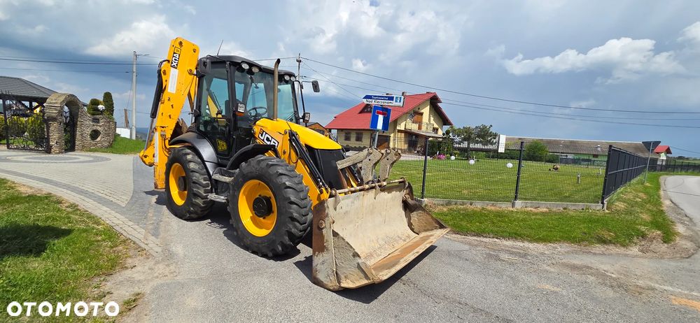 JCB 4CX Koparko-ładowarka - 13
