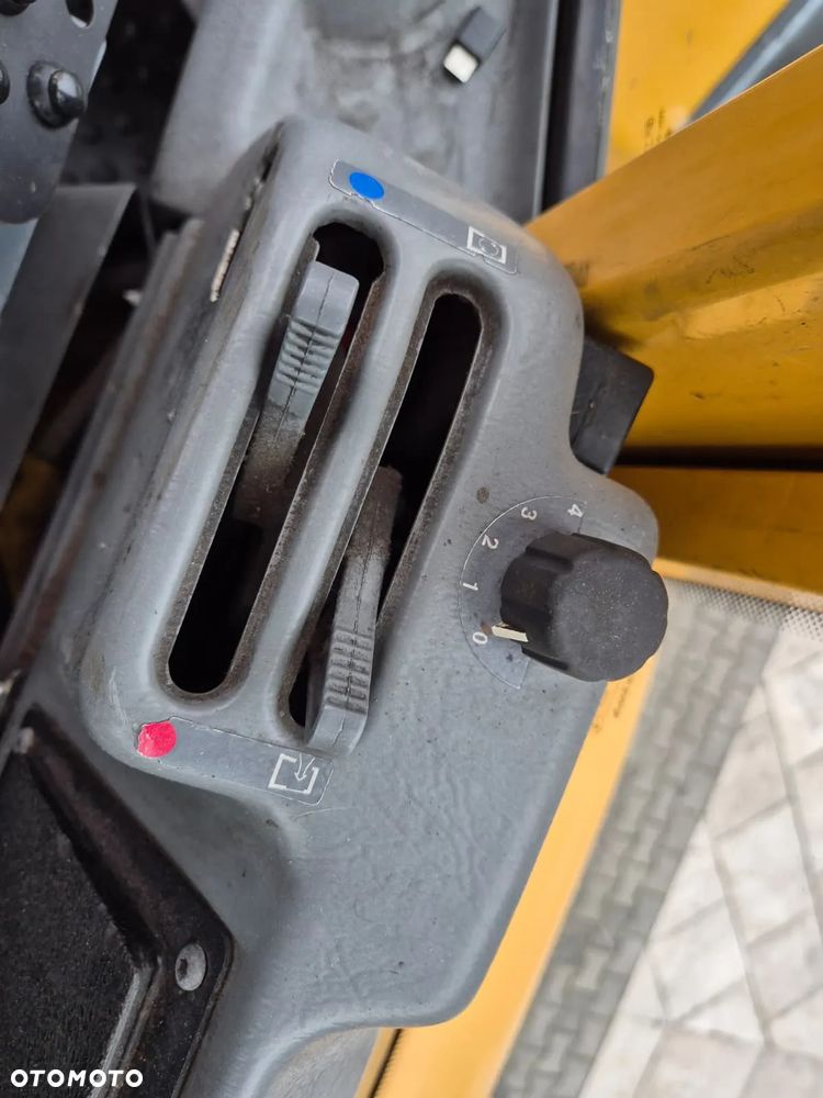 Volvo L 180E 4X4 / HEAVY DUTY / ŁADOWARKA KOŁOWA / CHWYTAK DO BALI I DREWNA / WIELE ZASTOSOWAŃ / OD PIERWSZEGO WŁAŚCICIELA / DOBRY STAN / MOŻLIWOŚĆ TRANSPORTU - 35