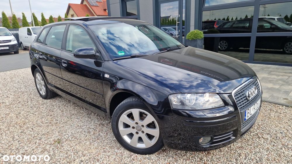 Audi A3 Sportback 1.6 FSI Attraction - 1
