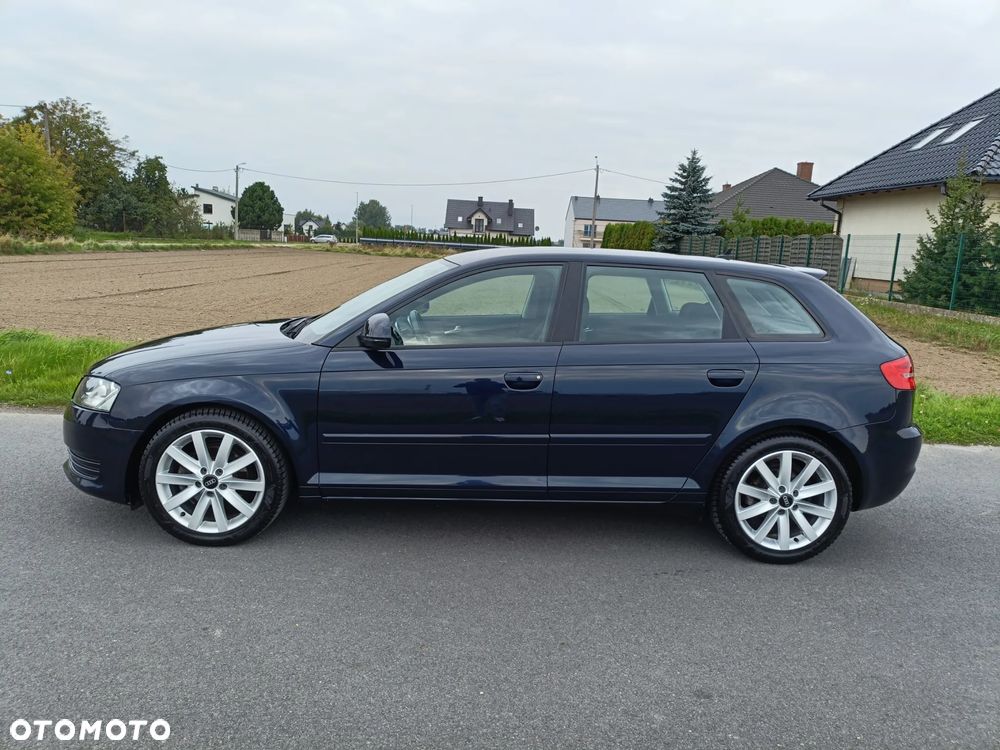 Audi A3 Sportback - 12