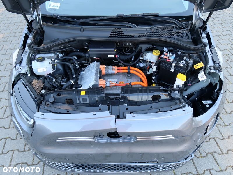 Fiat 500e ver-42-kwh-la-prima - 36