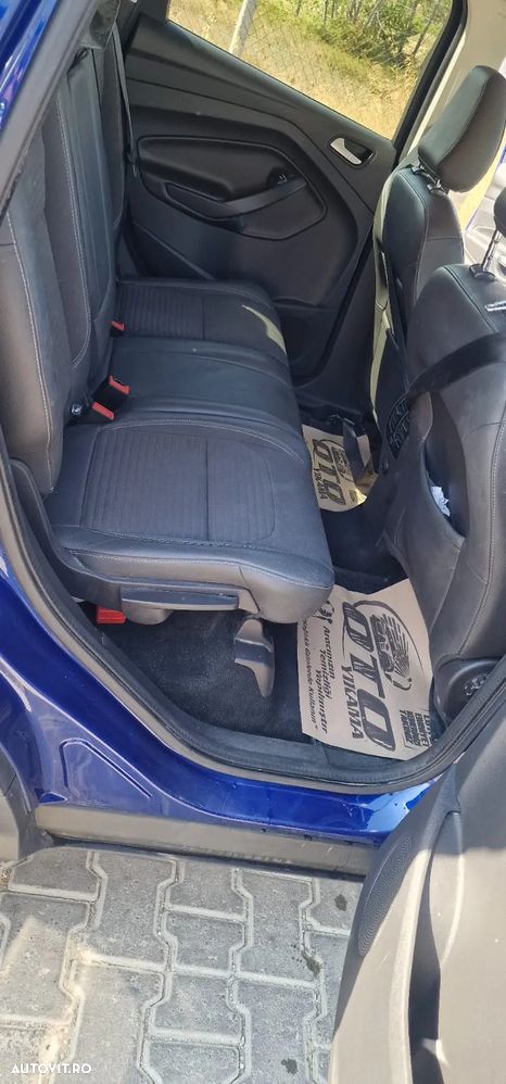 Ford Kuga 2.0 TDCi 4WD Powershift Titanium - 10