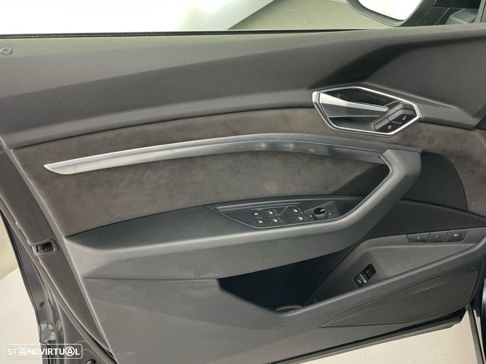 Audi e-tron Sportback 55 quattro S line - 16
