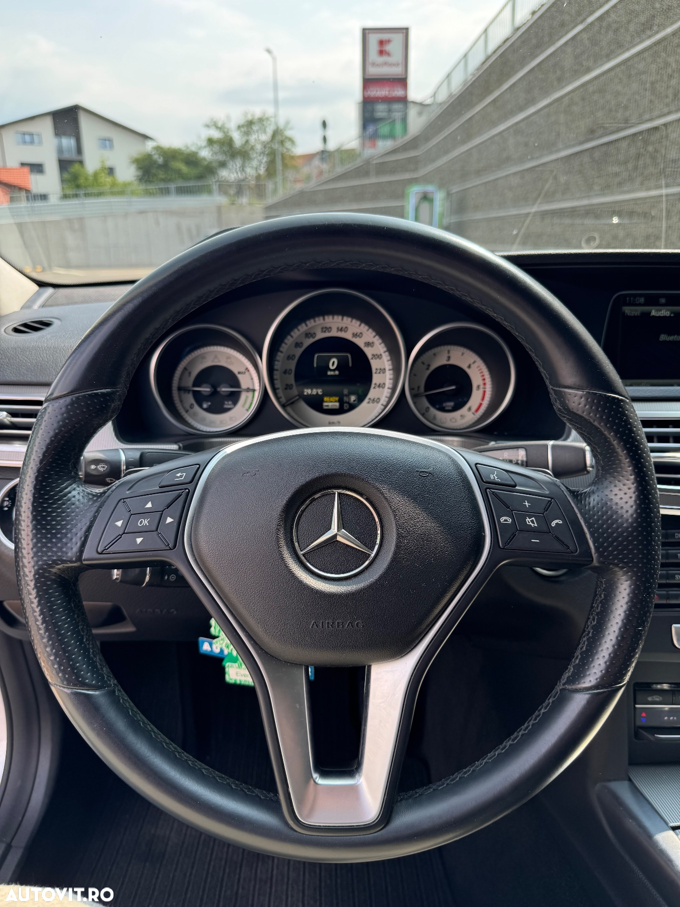 Mercedes-Benz E 300 T BlueTEC HYBRID 7G-TRONIC - 19