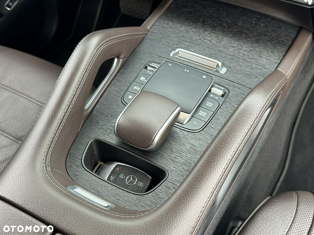 Mercedes-Benz GLE - 41