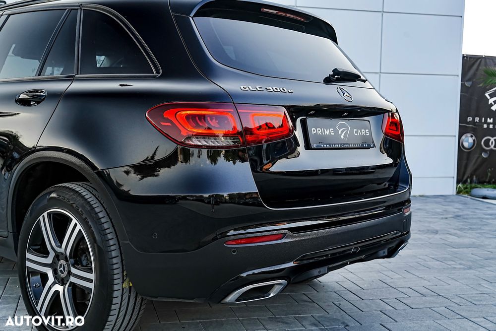 Mercedes-Benz GLC 300 e 4Matic 9G-TRONIC - 24