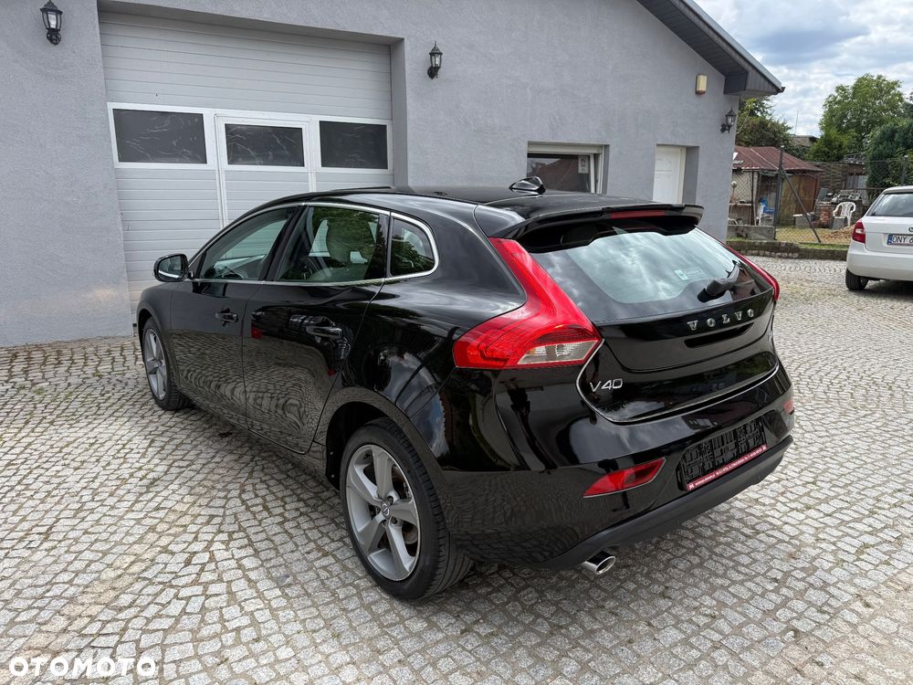 Volvo V40 D3 Geartronic Momentum - 5