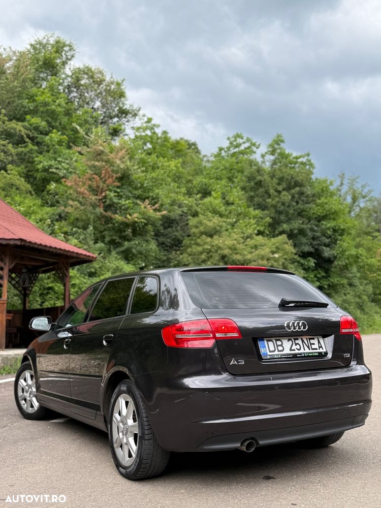 Audi A3 Sportback 2.0 TDI Ambiente - 5