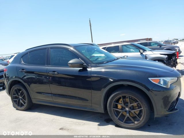 Alfa Romeo Stelvio 2.0 Turbo TI Q4 - 12