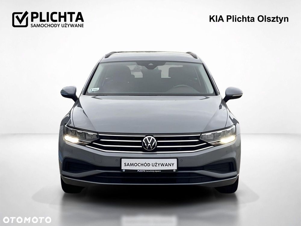 Volkswagen Passat - 9