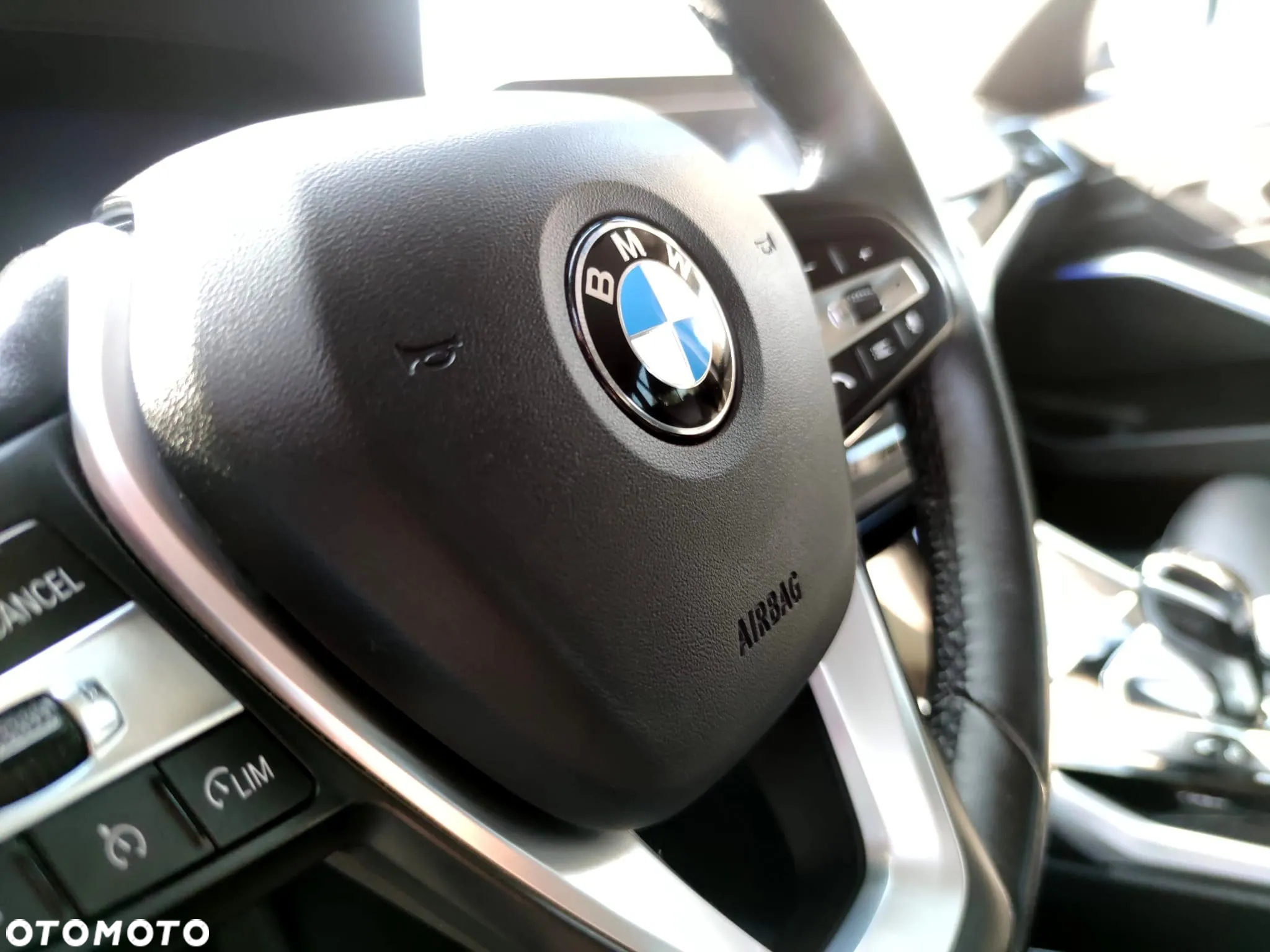 BMW Seria 3 318i Sport Line - 22