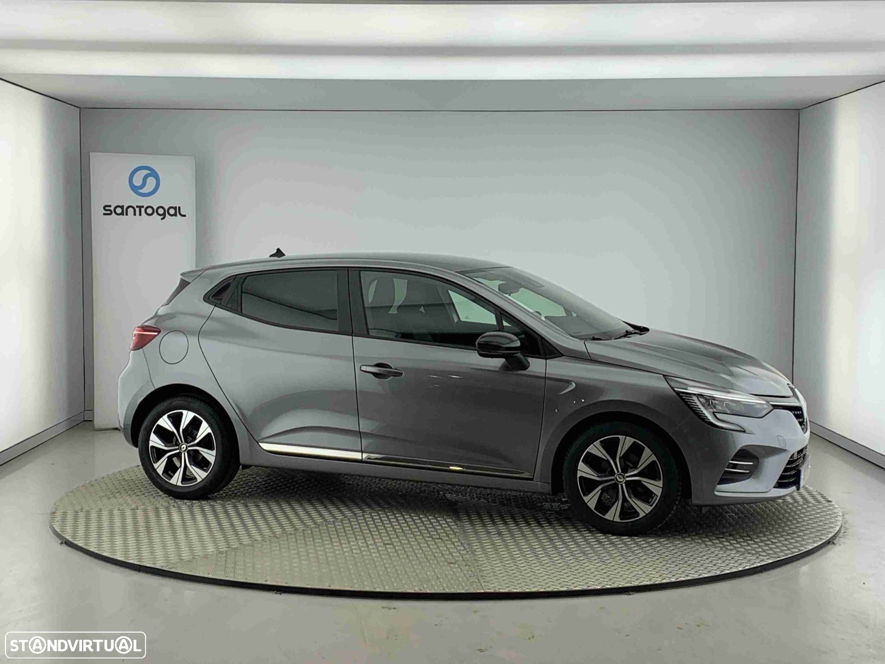 Renault Clio 1.0 TCe Evolution Bi-Fuel - 1