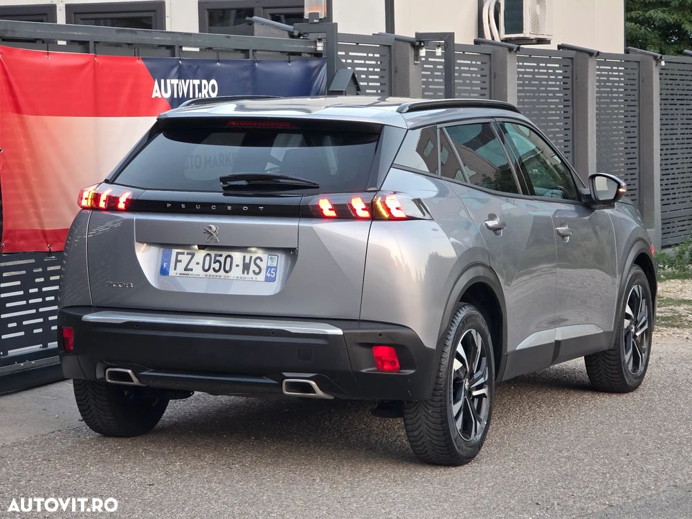 Peugeot 2008 PureTech 130 EAT8 GT - 6