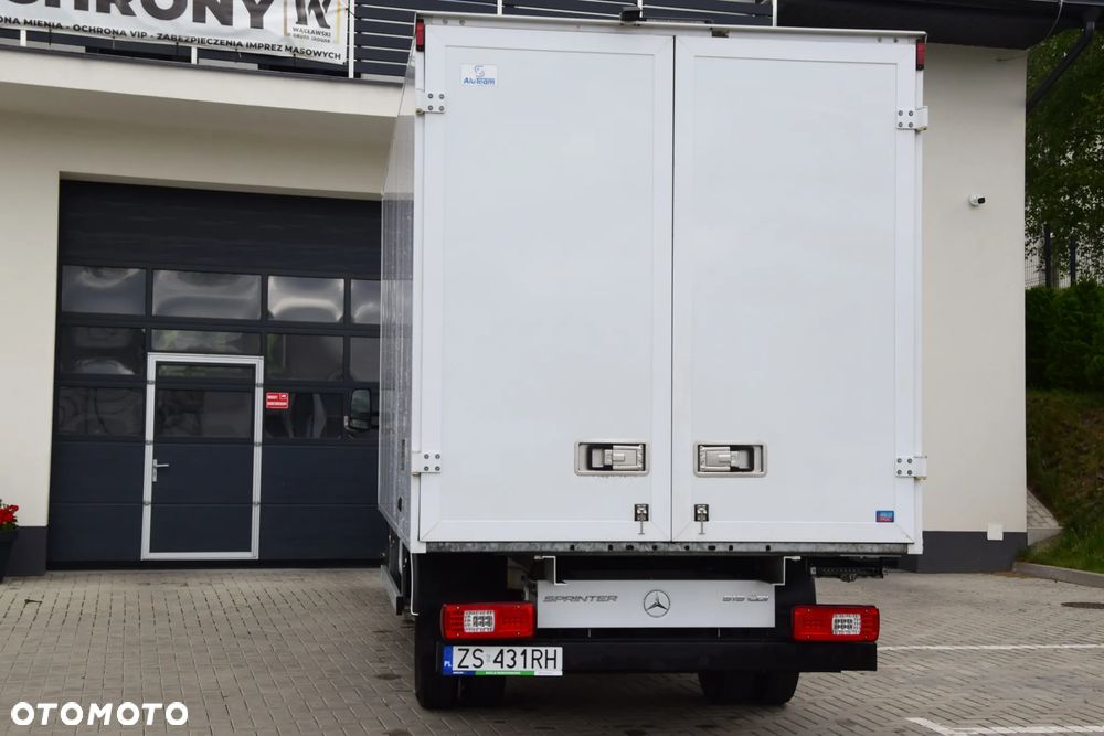 Mercedes-Benz Sprinter 519 CDI  Kontener Na bliźniaku , Automatyczna skrzynia 190 KM, Salon PL   Na gwarancji - 22