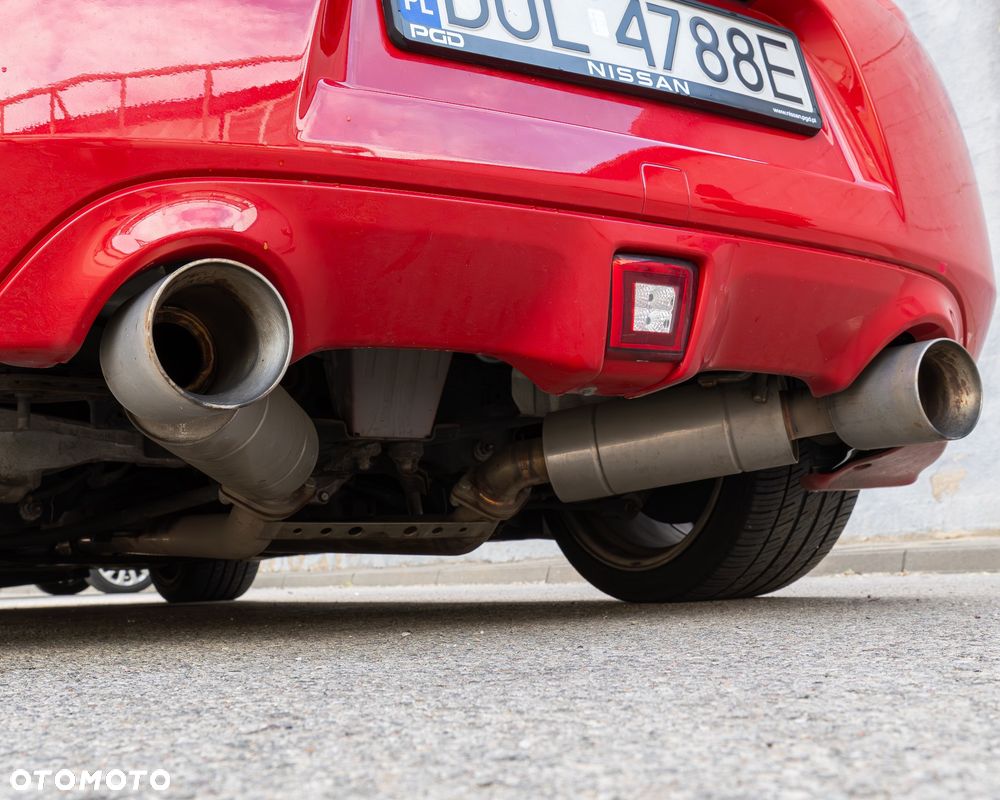 Nissan 370 Z - 21