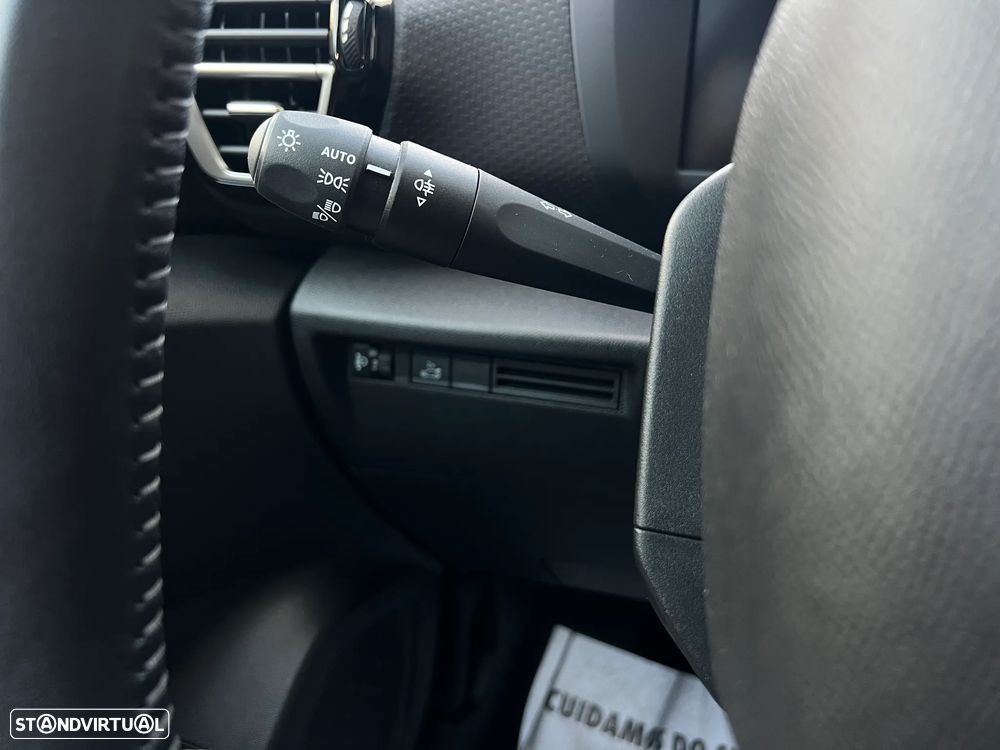 Citroën C4 X 1.2 Hybrid Plus e-DSC6 - 12