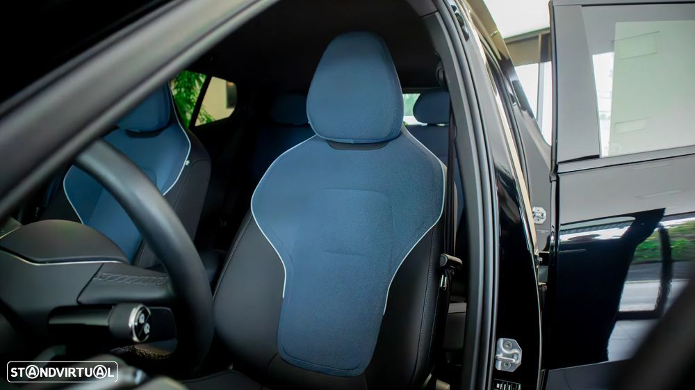 Volvo EX30 69 kWh Single Motor Extended Range Core - 6