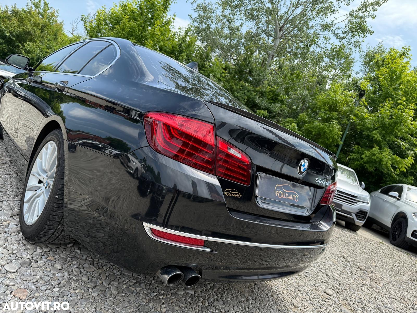 BMW Seria 5 520d Aut. Luxury Line - 36