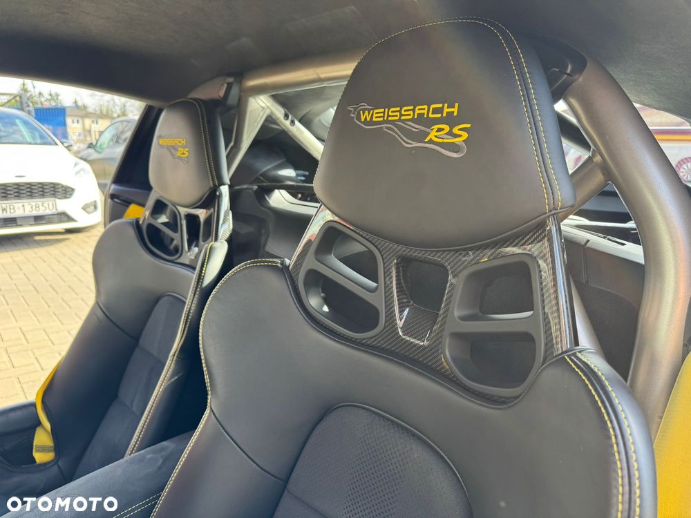 Porsche 718 Cayman - 13