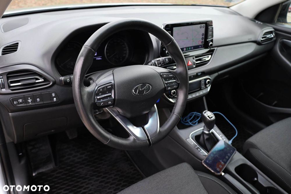 Hyundai i30 1.5 DPI Smart - 12