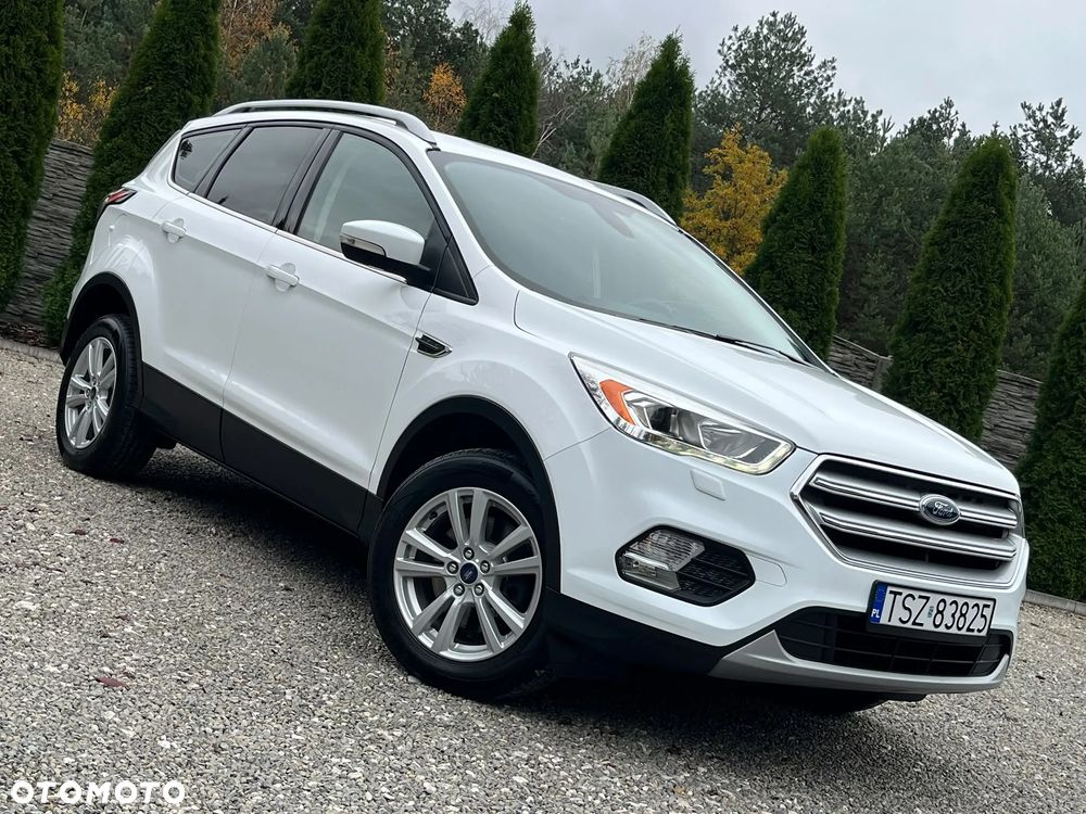 Ford Kuga - 10
