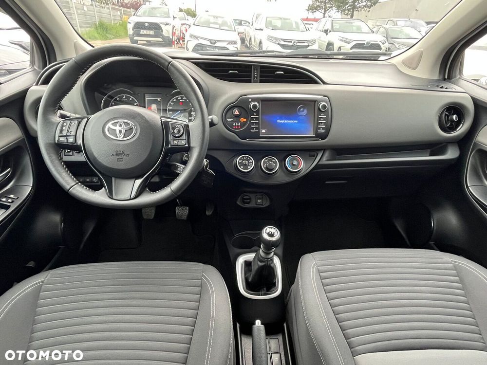 Toyota Yaris - 6