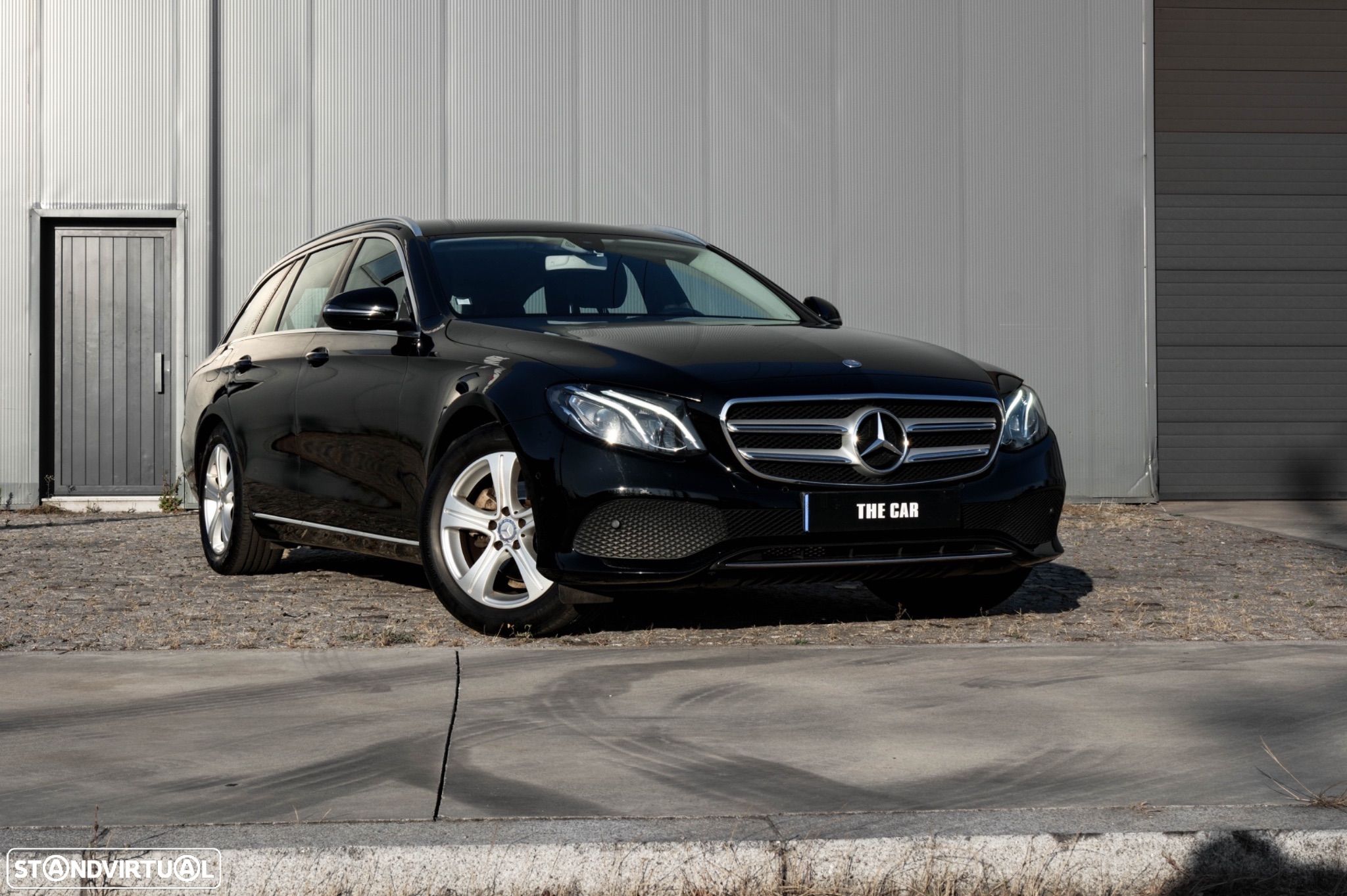 Mercedes-Benz E 220 BlueTEC Avantgarde Auto. - 1