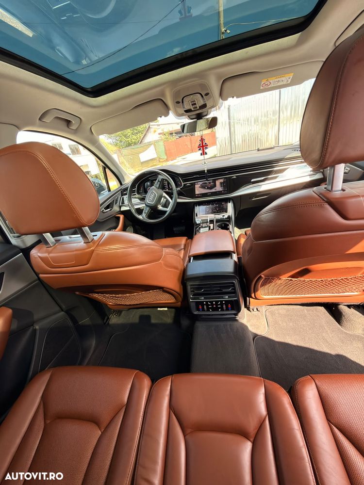 Audi Q7 - 10