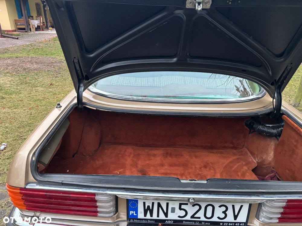 Mercedes-Benz SLC - 15