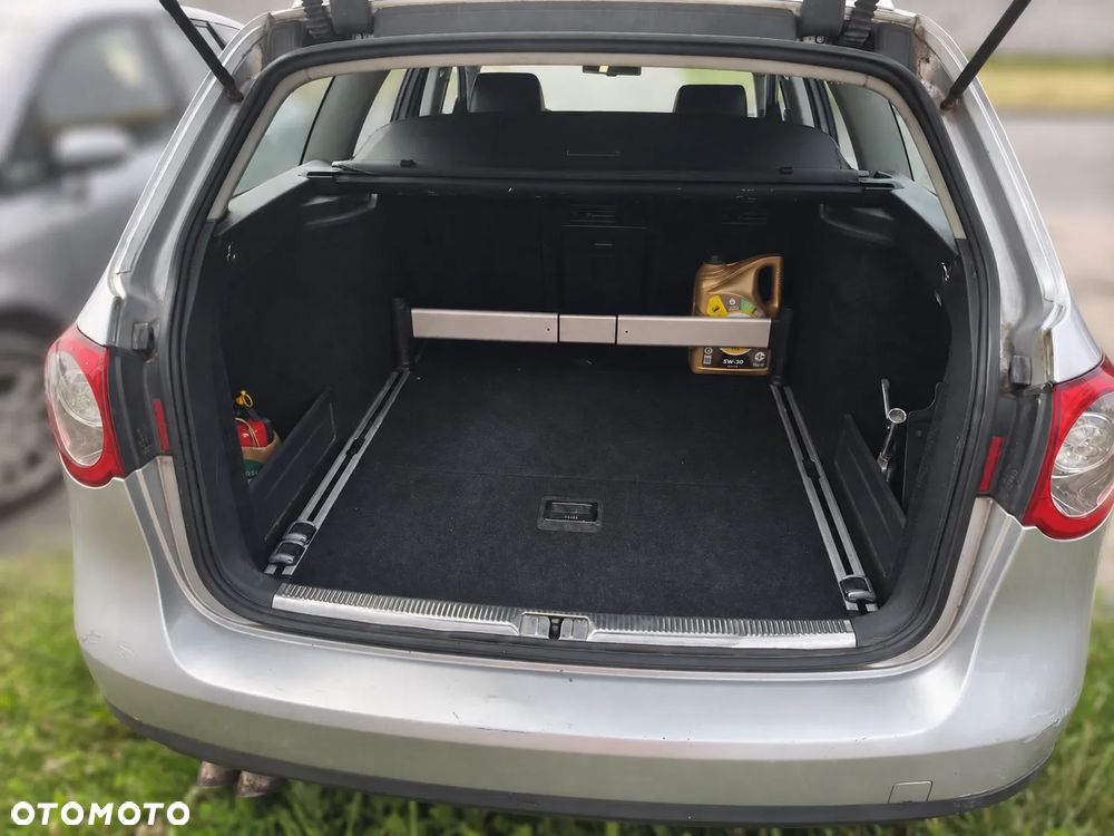 Volkswagen Passat 2.0 TDI Comfortline DSG - 4