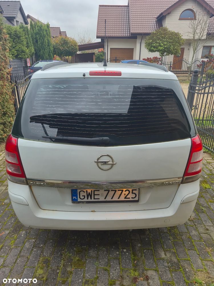Opel Zafira 1.9 CDTI 111 - 10