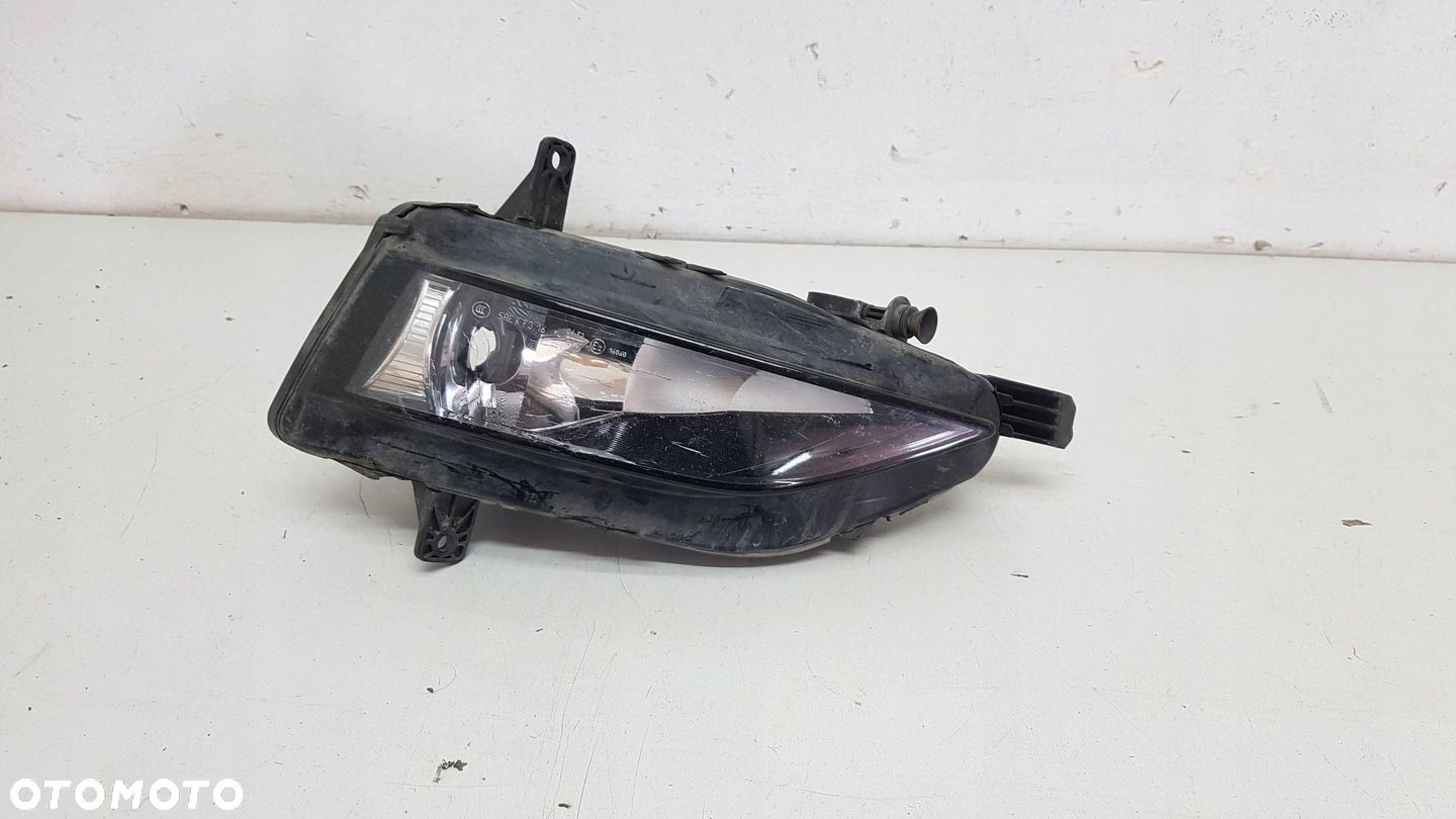 Volkswagen Golf VII 13- Halogen Lampa Swiatło Przeciwmgielne Prawy - 1