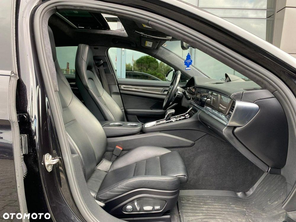 Porsche Panamera - 19